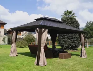 Wooden-Garden-Umbrellas-AlbustanStar.com_